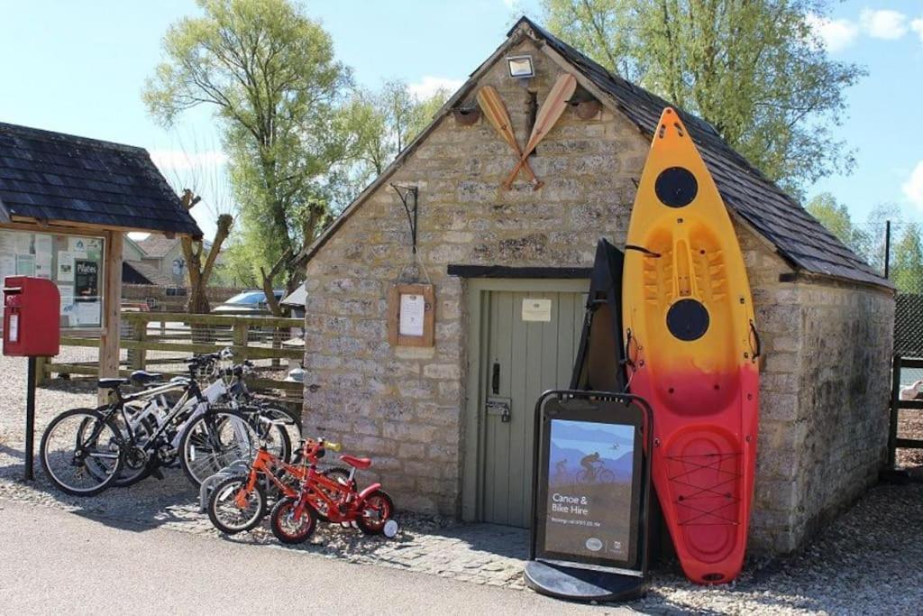 Blueberry Cottage - Lower Mill Estate Somerford Keynes Eksteriør bilde