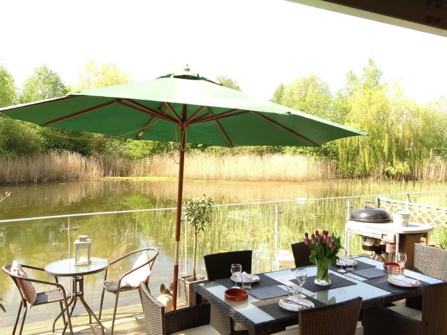 Blueberry Cottage - Lower Mill Estate Somerford Keynes Eksteriør bilde