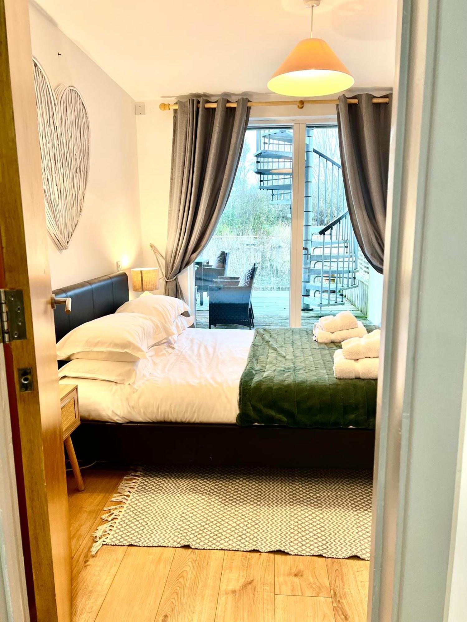 Blueberry Cottage - Lower Mill Estate Somerford Keynes Eksteriør bilde